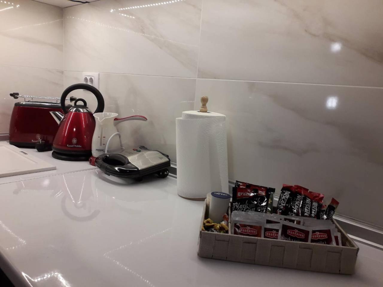 Gabriela & Marjan Luxury Self Check-In Flatiron Apartment Skopje Exterior photo