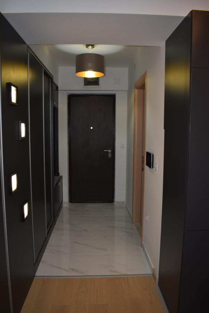 Gabriela & Marjan Luxury Self Check-In Flatiron Apartment Skopje Exterior photo