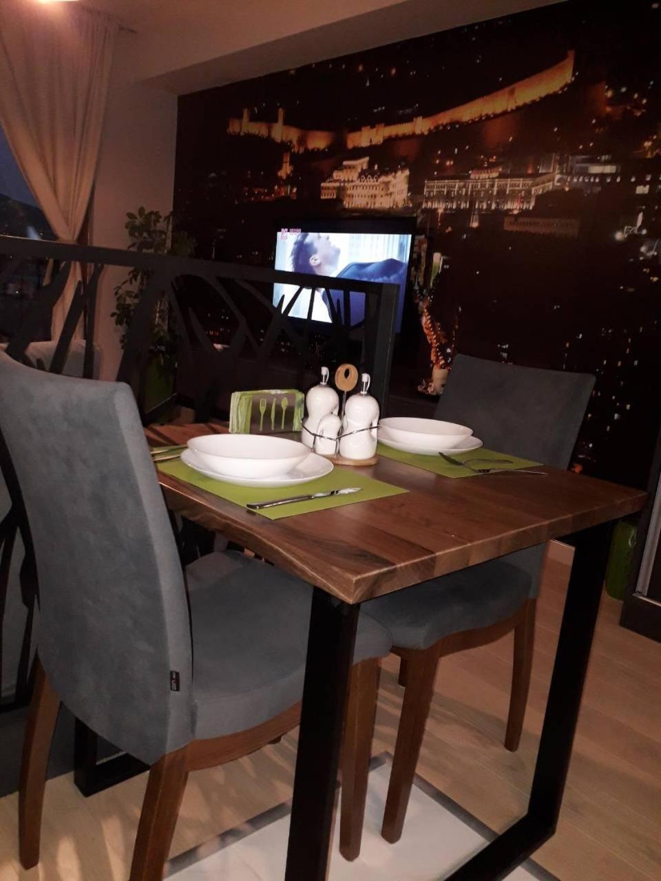 Gabriela & Marjan Luxury Self Check-In Flatiron Apartment Skopje Exterior photo